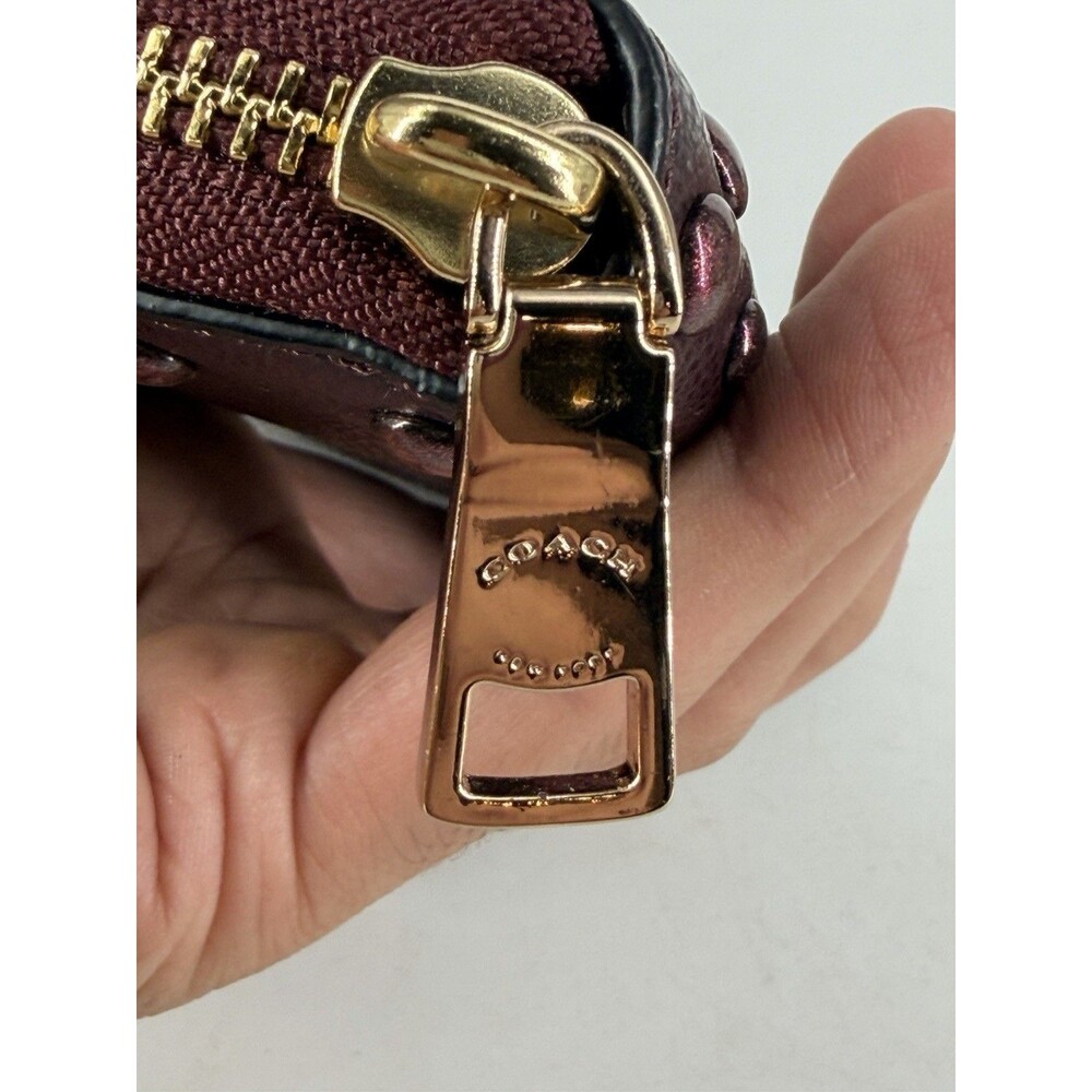 COACH OXBLOOD LEATHER Glitter STUDS ACCORDION ZIP AROUND WALLET Gold - Picture 6 of 14